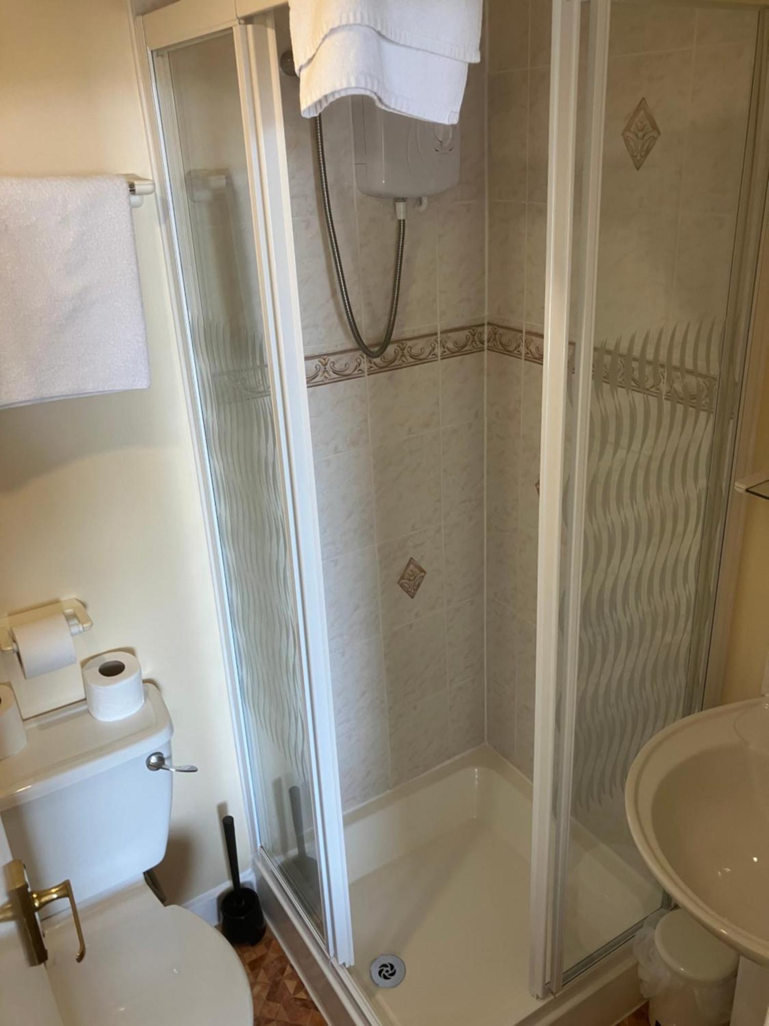 Triple Room with Shower